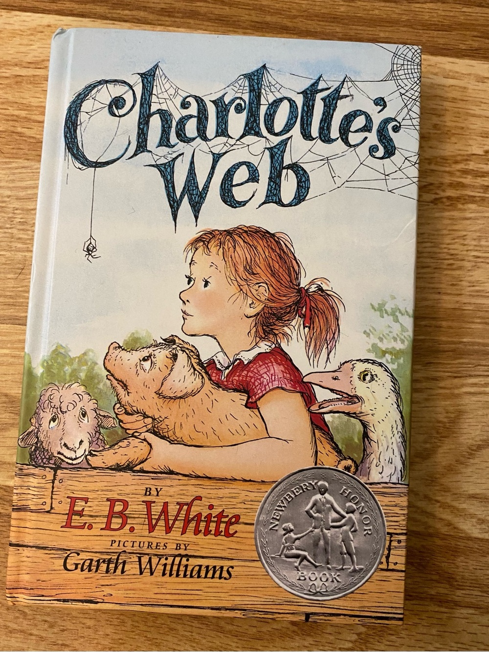 Harper Charlotte's Web Illustrated Hardcover - Blue, Cream, Red